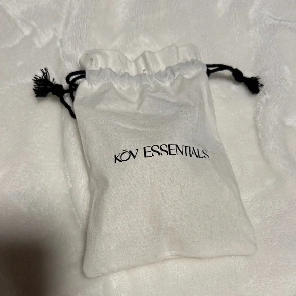 Kov Essentials NWT - Picture 2 of 3
